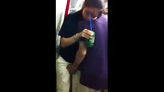 ტატუირებული მომღიმარ ...