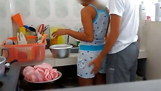 დაუცხრომელი პატარა ფ ...